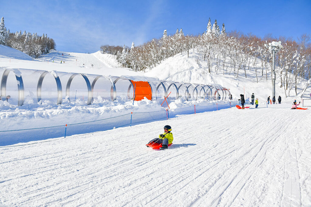 ガーラ湯沢のスノーエスカレーター